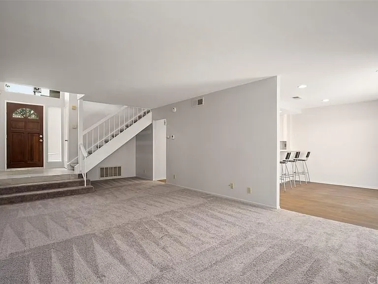 6 Glenhurst — Photo 6