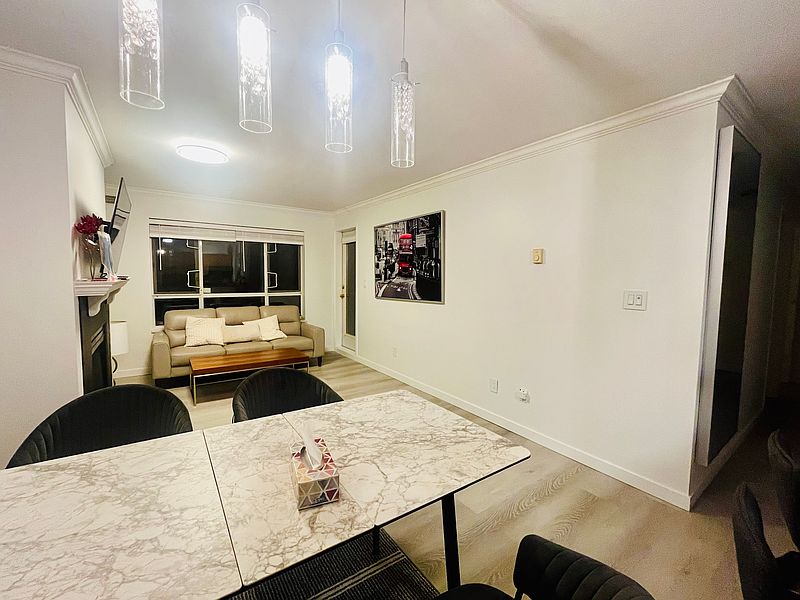 Burnaby Apartment for rent - 2 Bedrooms — photo 3