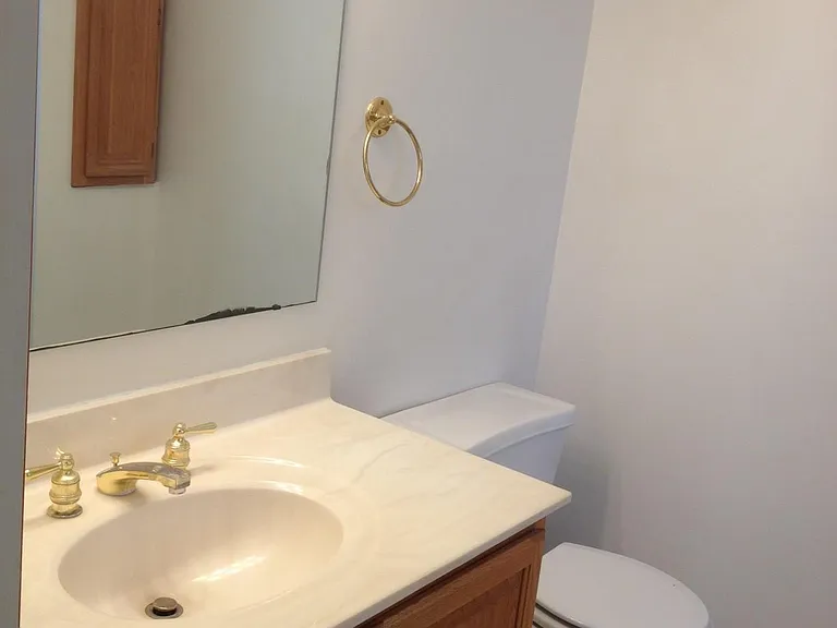 604 Breckenridge Way — Photo 16