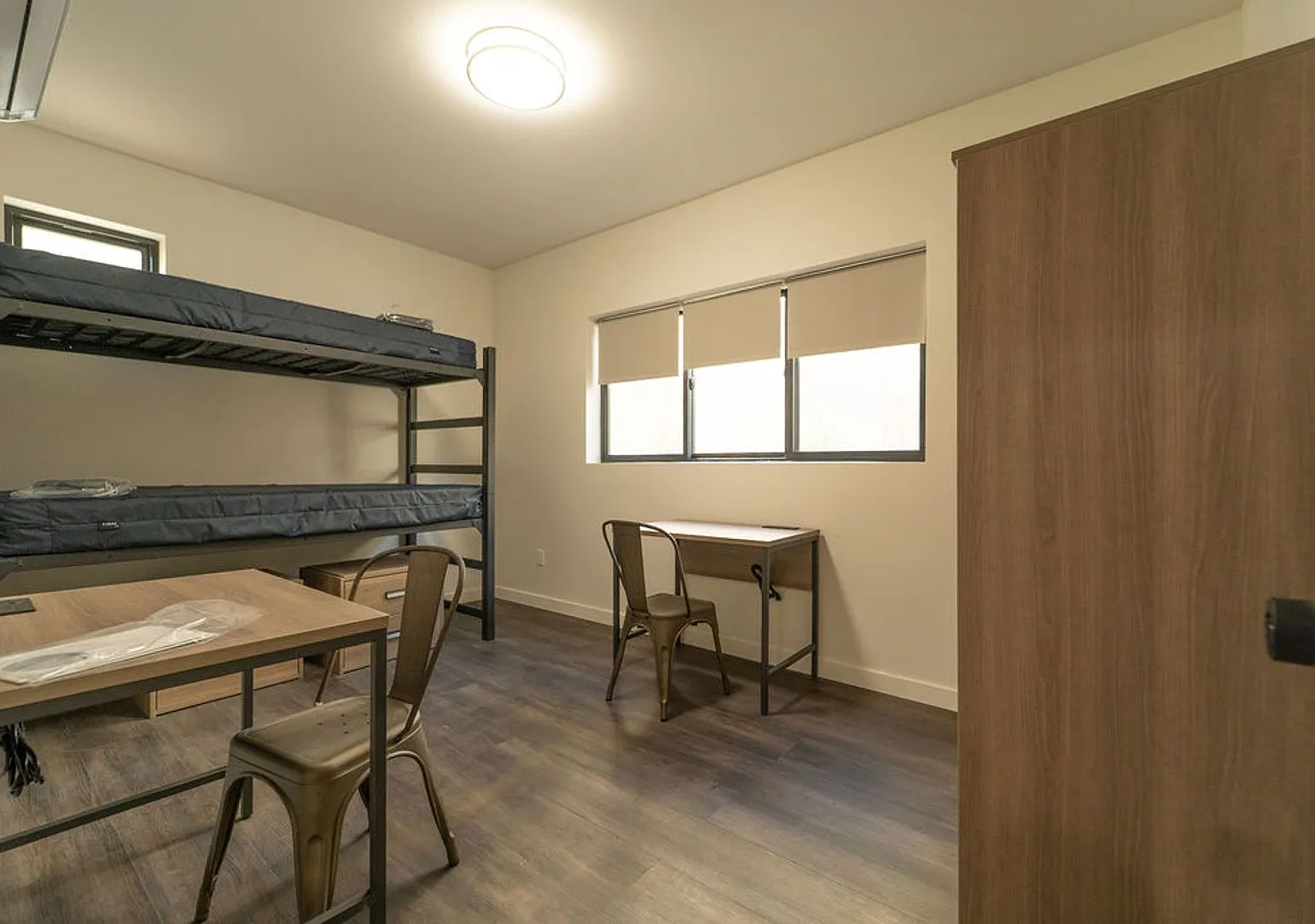 2737 Durant Avenue — Photo 3