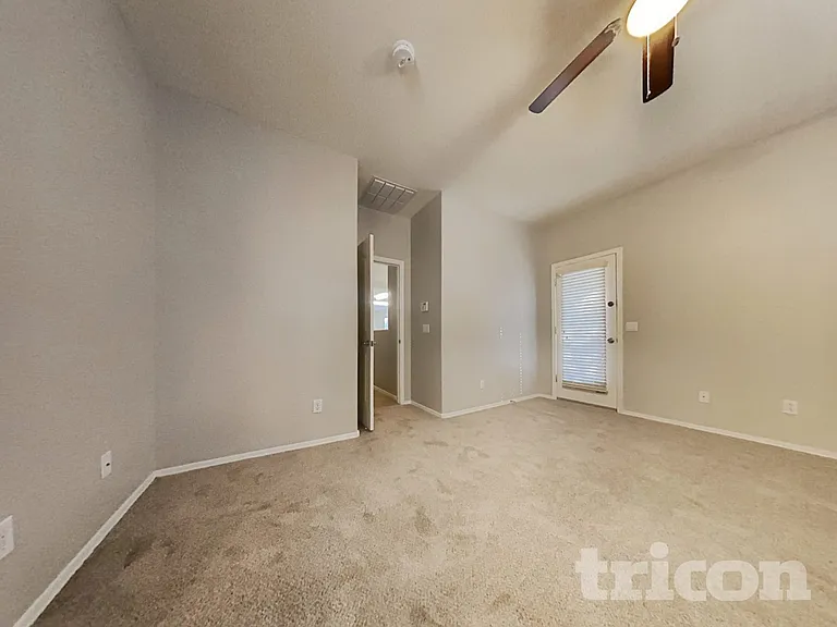 45209 W Miraflores St — Photo 8