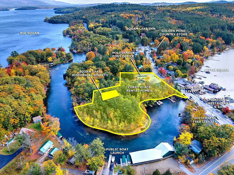Walking paths around the waterfront and in-town walking accessibility to restaurants, marketplace, library, convenience store and more!