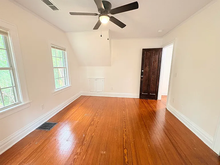 212 Barbourville Dr — Photo 34