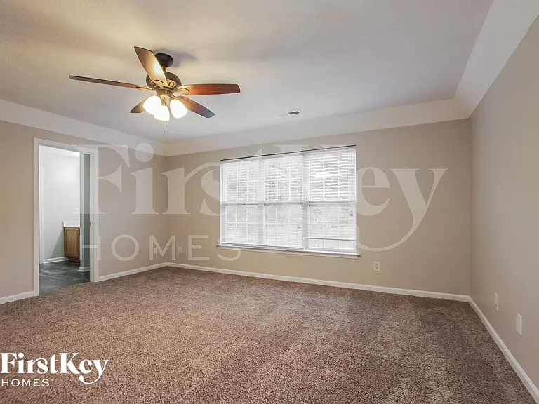 2038 Twilight Ln — Photo 10