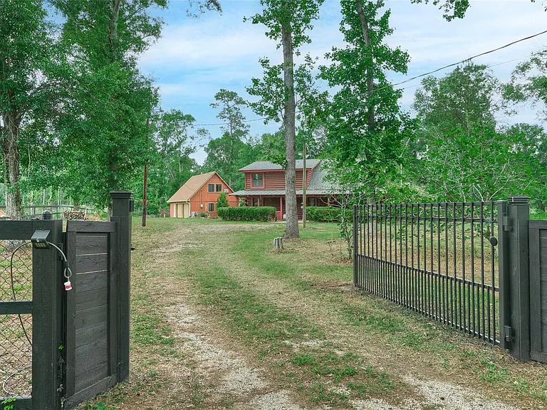 18233 Country Place Dr — Photo 34