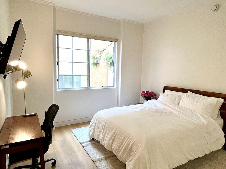 7037 La Tijera Blvd #C101 — Photo 27