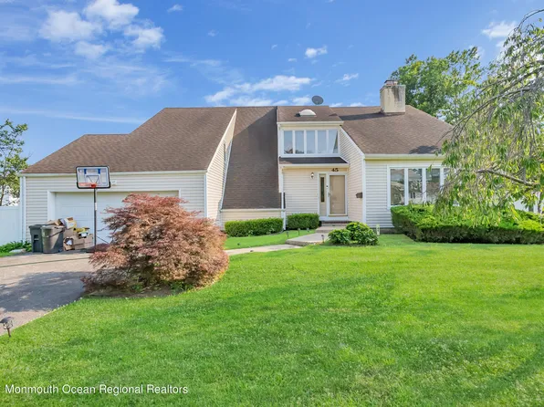 45 Roslyn Ct, Long Branch, NJ 07740