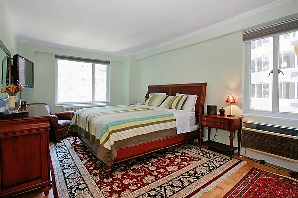 Sold by Corcoran | media 8