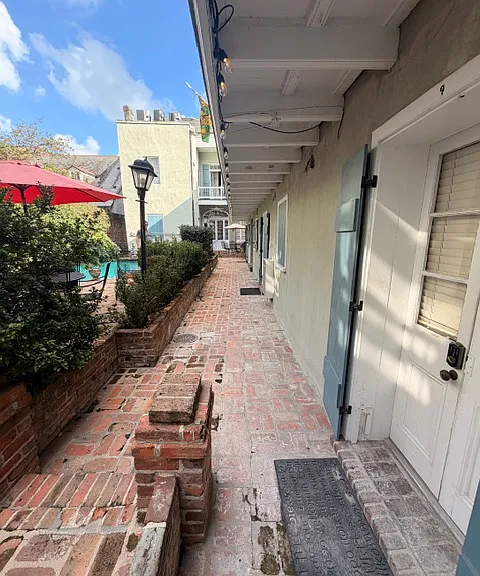 617 Dauphine St #9 — Photo 5