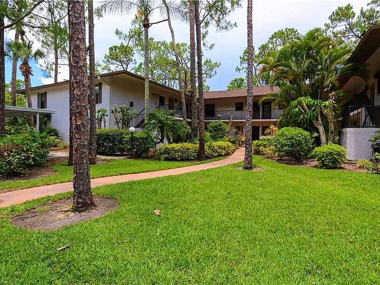 1765 Courtyard Way #C-104 — Photo 4