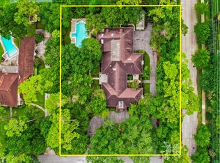 9 Tokeneke Trl, Houston, TX 77024