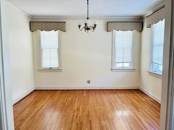 129 Forrest Ave N, Camden, TN 38320