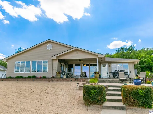 S 1196 N Lake Shore Dr, Fremont, NE 68025