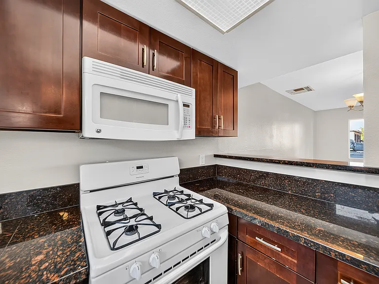 707 E Lomita Ave #4 — Photo 8