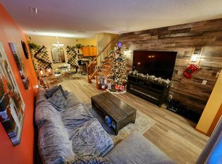 862 Princeton Ave, Shakopee, MN 55379