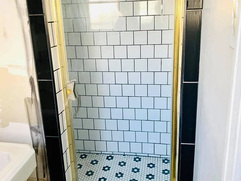 705 W Wilshire Dr — Photo 10