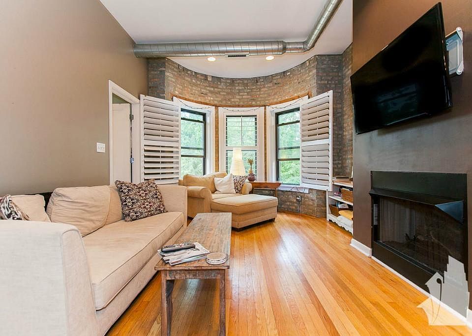 1st image of 3506 N Greenview Ave #1