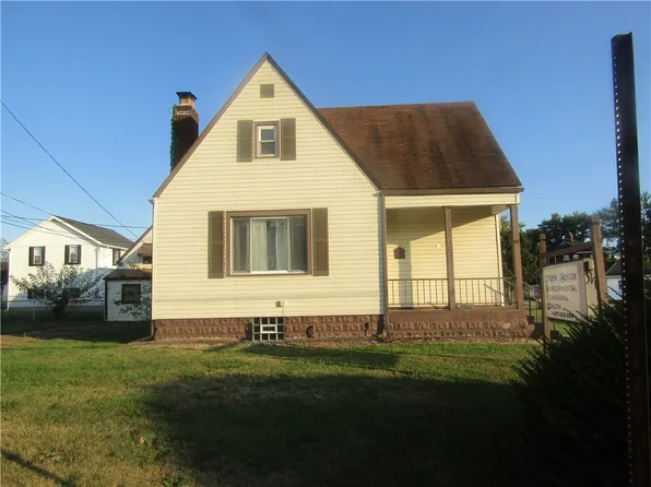203 W George St, Carmichaels, PA 15320
