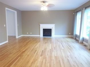 1727 Centennial Dr, Toano, VA 23168