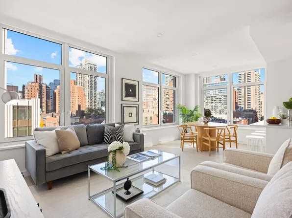 300 East 83rd Street image 1 of 6