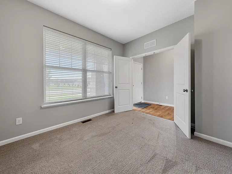18109 Glacier Way — Photo 8
