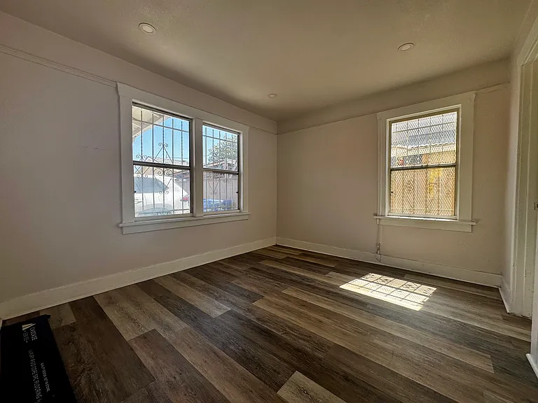 136 W 82nd St #3 — Photo 7