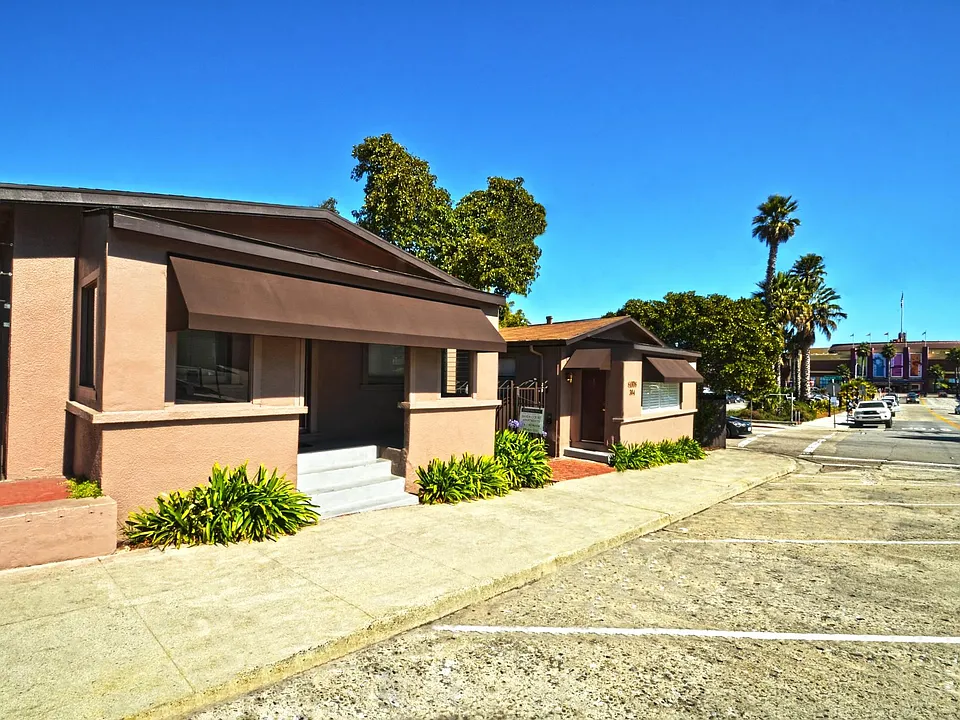 304 Cliff St