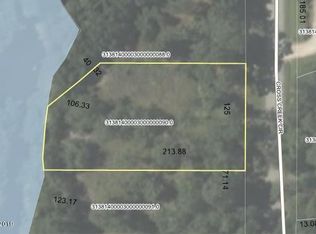 562 Cross Creek Cir, Sebastian, FL 32958