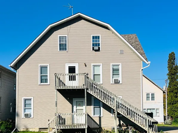 318 N Main St, Maquoketa, IA 52060