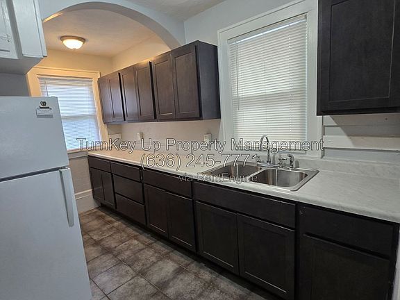 3rd image of 7020 Greenway Ave