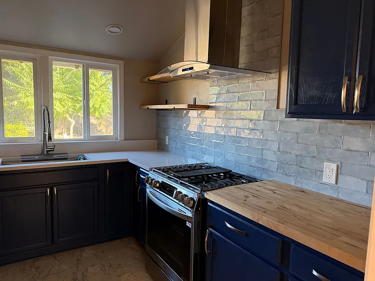 1921 Maryland Ave — Photo 3