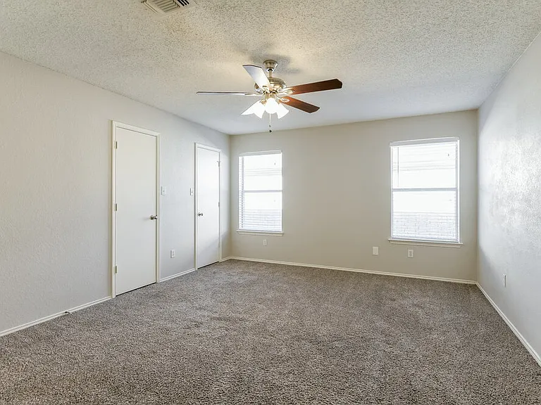 6204 Tidewater Dr — Photo 9