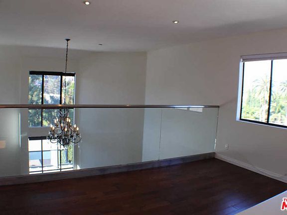 4th image of 720 Huntley Dr APT 213