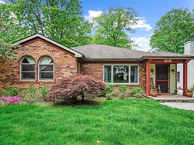 1364 Avondale St, Sylvan Lake, MI, 48320