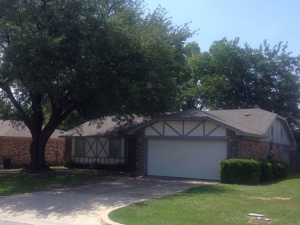 1st image of 4404 Aspen Way