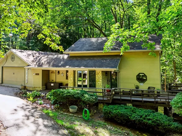 7124 E Centenary Rd, Mooresville, IN 46158