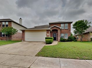 225 Weber River Trl, Fort Worth, TX 76140
