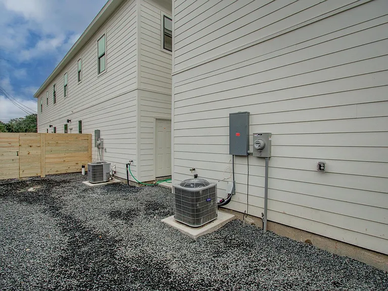 22210 Dutch Oven Dr #A — Photo 19