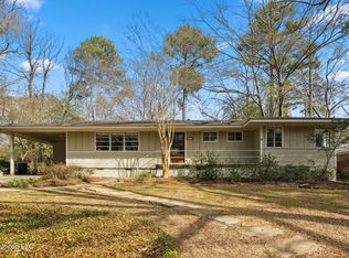 4346 Manhassett Dr, Jackson, MS 39211