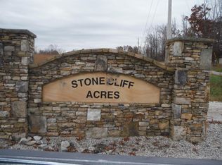 Stone Cliff Ln, Jamestown, TN 38556