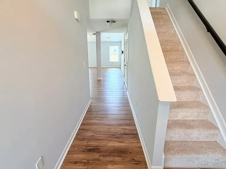 1018 Autumn Crest Ln — Photo 18