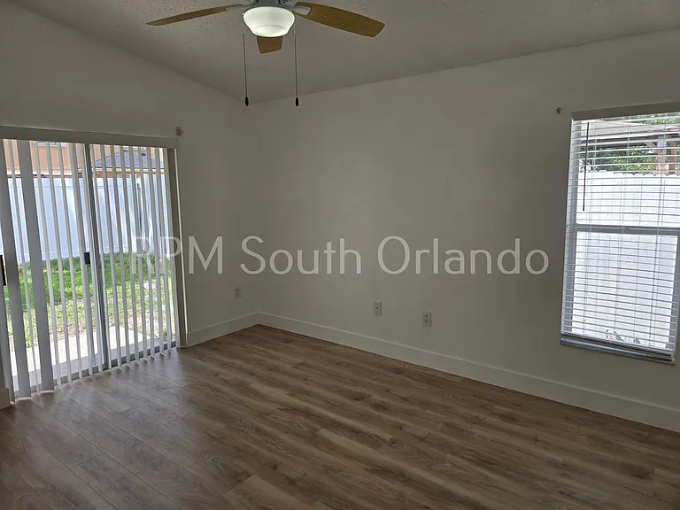 1732 Brook Hollow Dr — Photo 8