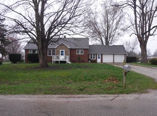 301 E Nichols St, Secor, IL 61771