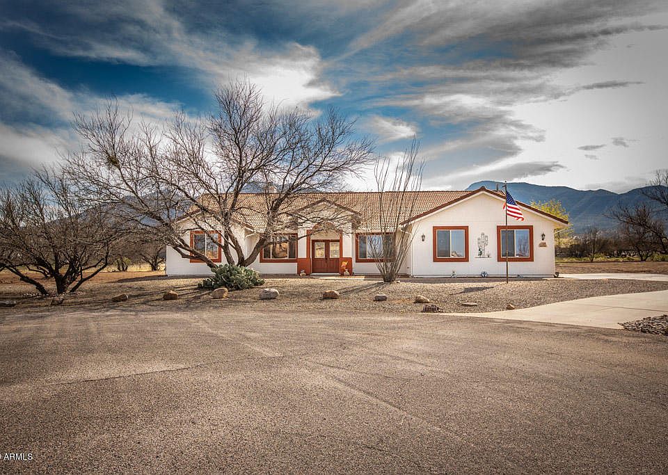 1st image of 4076 S Chiricahua Ct