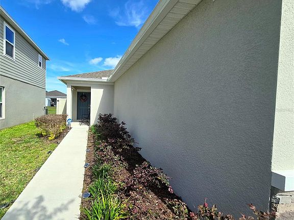 3rd image of 357 WAYLAND DRIVE