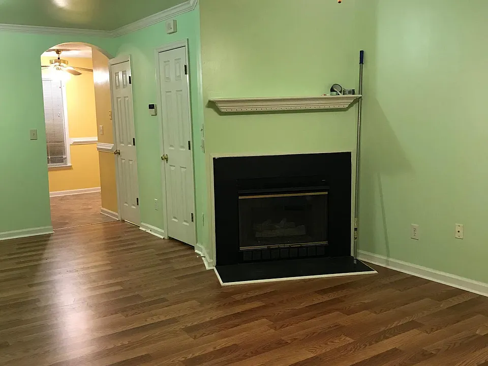 2829 Crestscene Trl