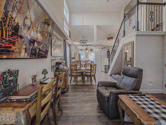 5th image of 4217 Arbor Green Way