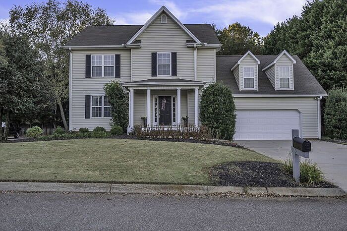 1st image of 302 Kaplan Ct