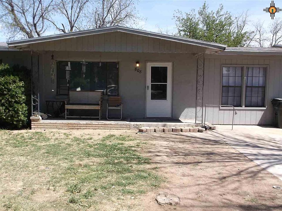 1st image of 808 Alamosa St