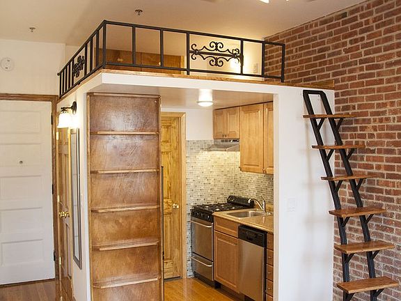 5th image of 319 W 76th St APT 14